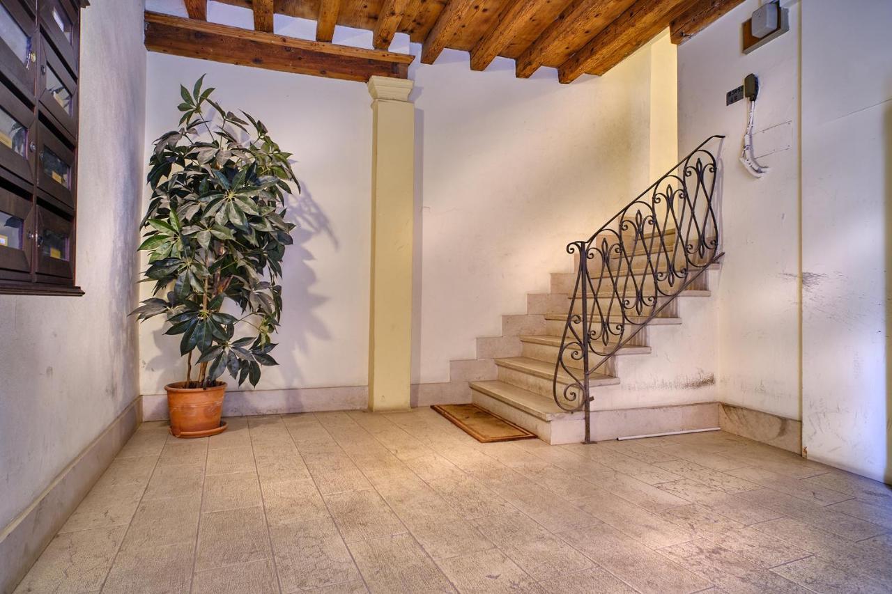 La Zulina Appartement Verona Buitenkant foto